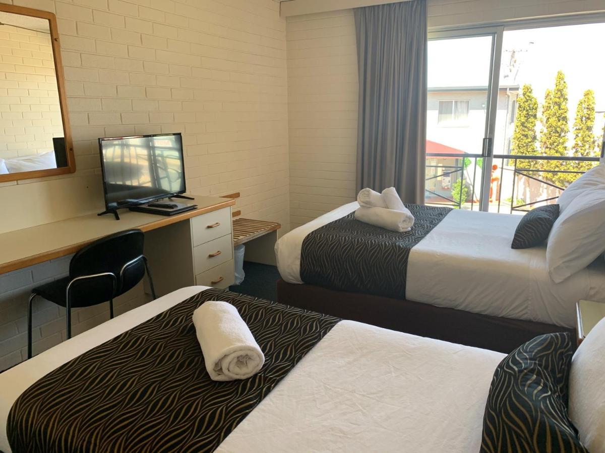 Crest Motor Inn Queanbeyan Exteriér fotografie